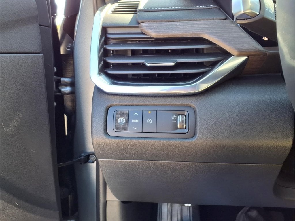 2027 GMC Acadia Denali