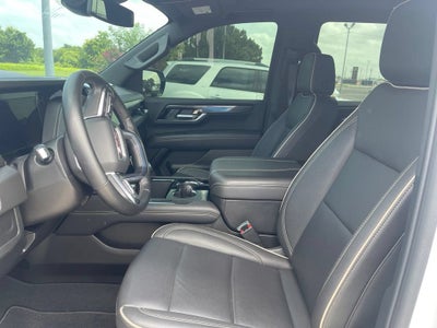 2025 GMC Yukon Elevation