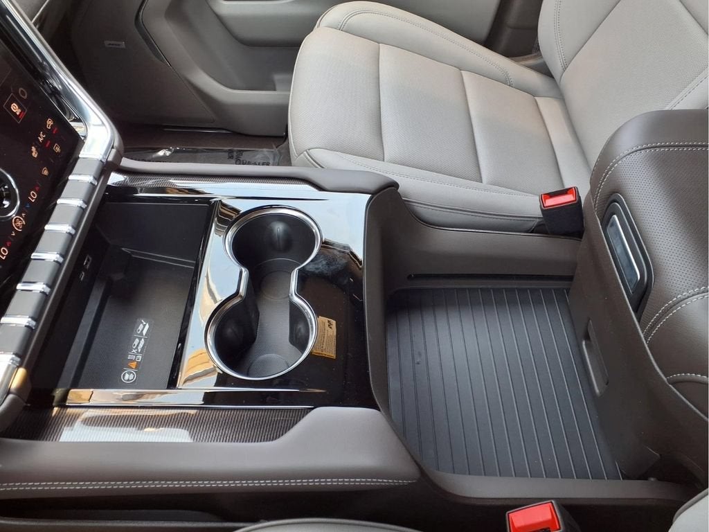 2026 GMC Yukon XL Elevation - Photo 10