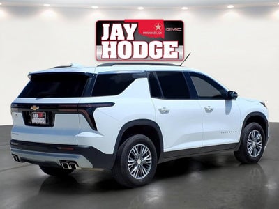 2025 Chevrolet Traverse LT