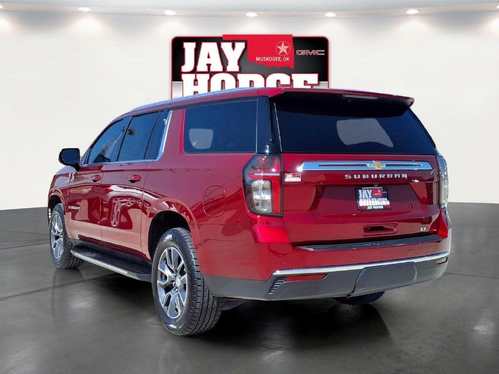 2023 Chevrolet Suburban LT