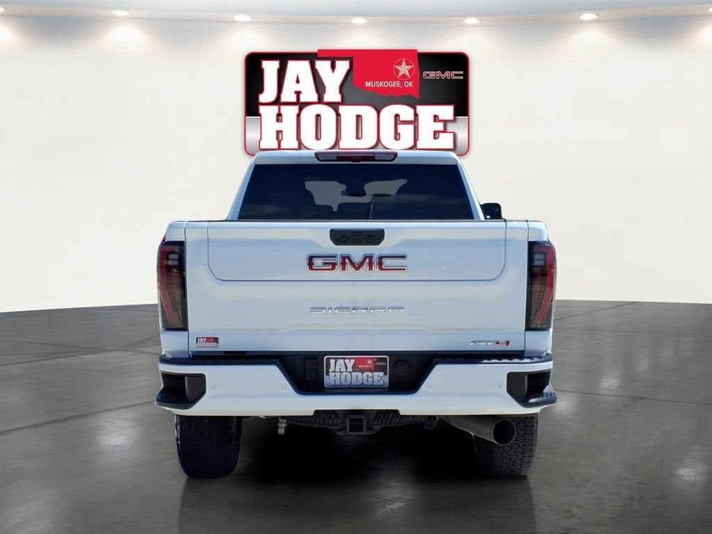 2025 GMC Sierra 2500 HD AT4