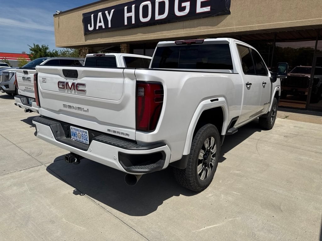 2025 GMC Sierra 2500 HD Denali