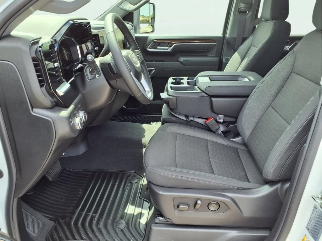 2026 GMC Sierra 3500 HD SLE DRW