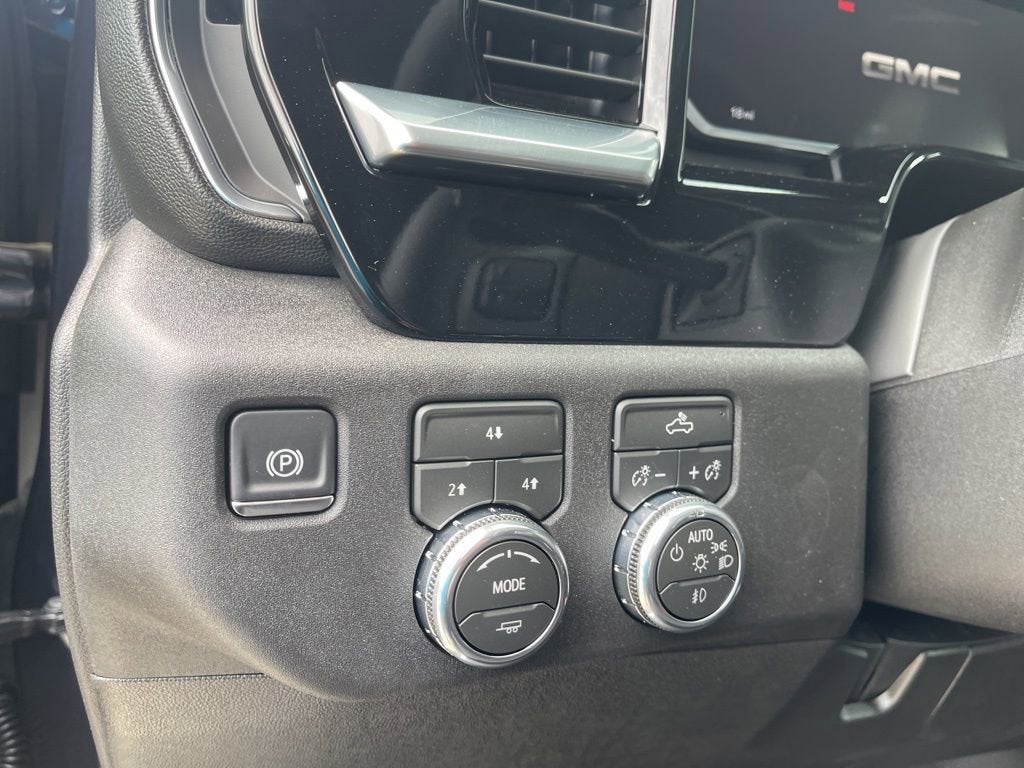 2026 GMC Sierra 3500 HD SLE DRW