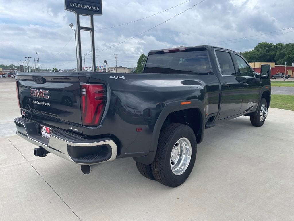 2026 GMC Sierra 3500 HD SLE DRW