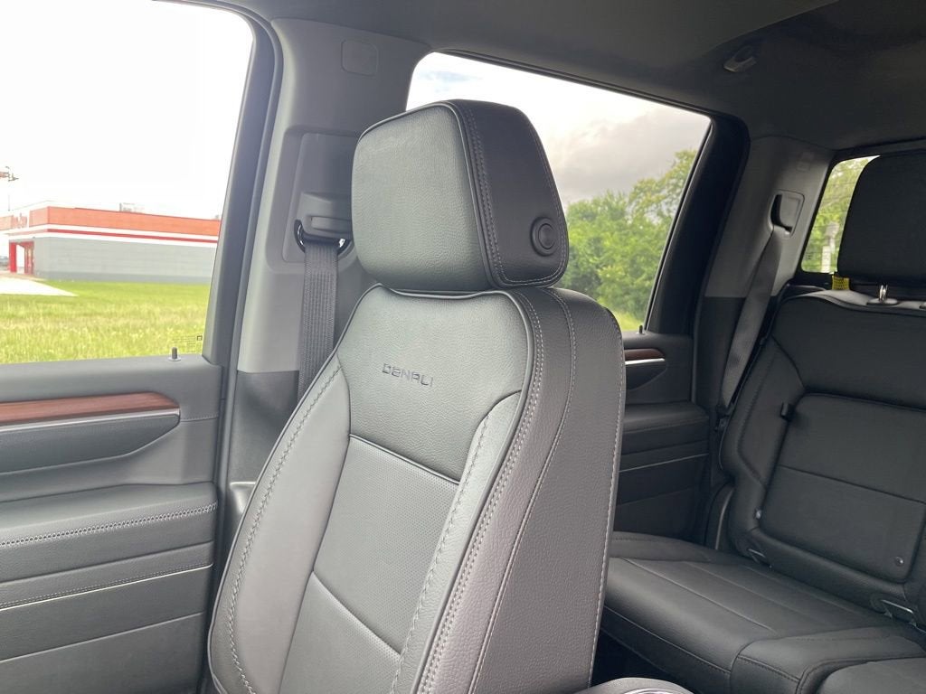 2026 GMC Sierra 3500 HD Denali DRW