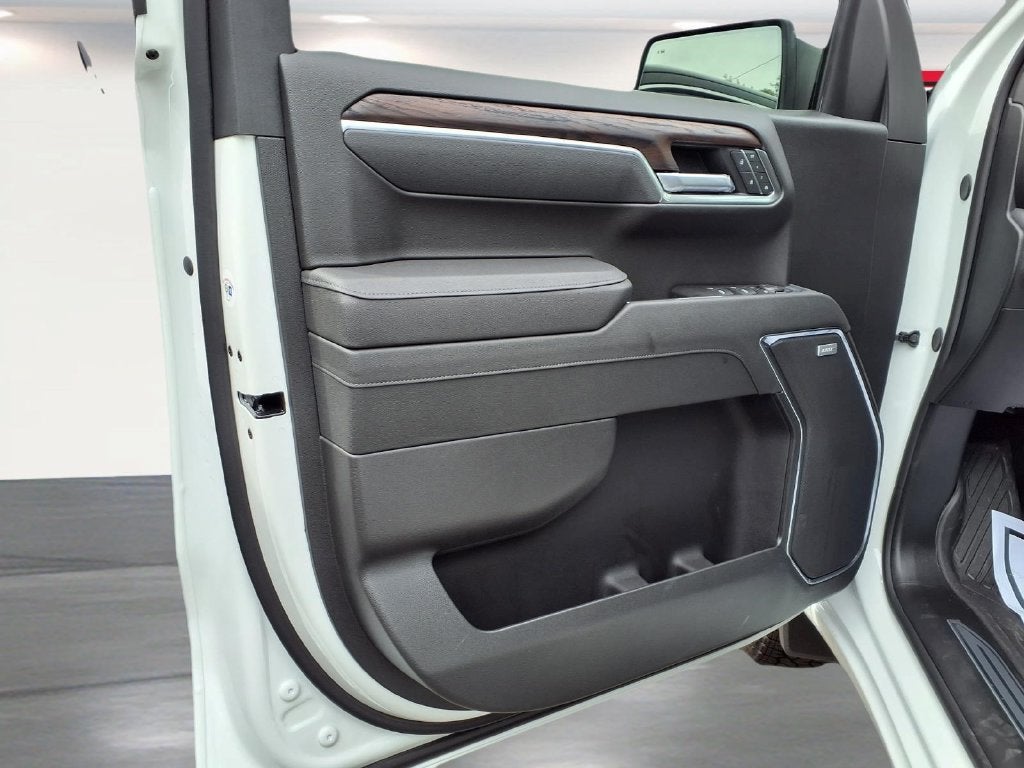2026 GMC Sierra 1500 SLT - Photo 19