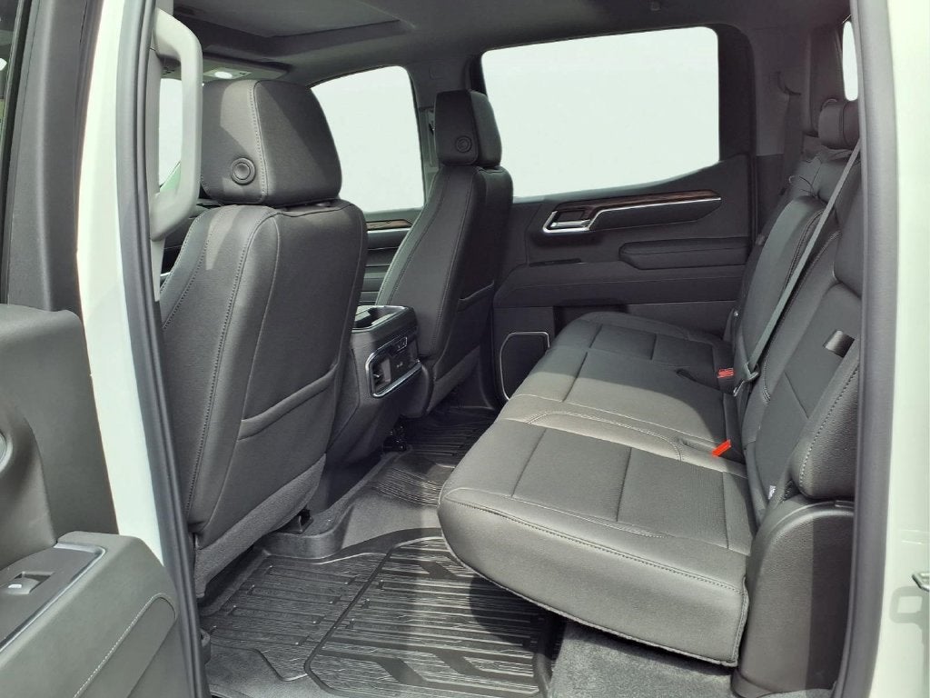 2026 GMC Sierra 1500 SLT - Photo 20