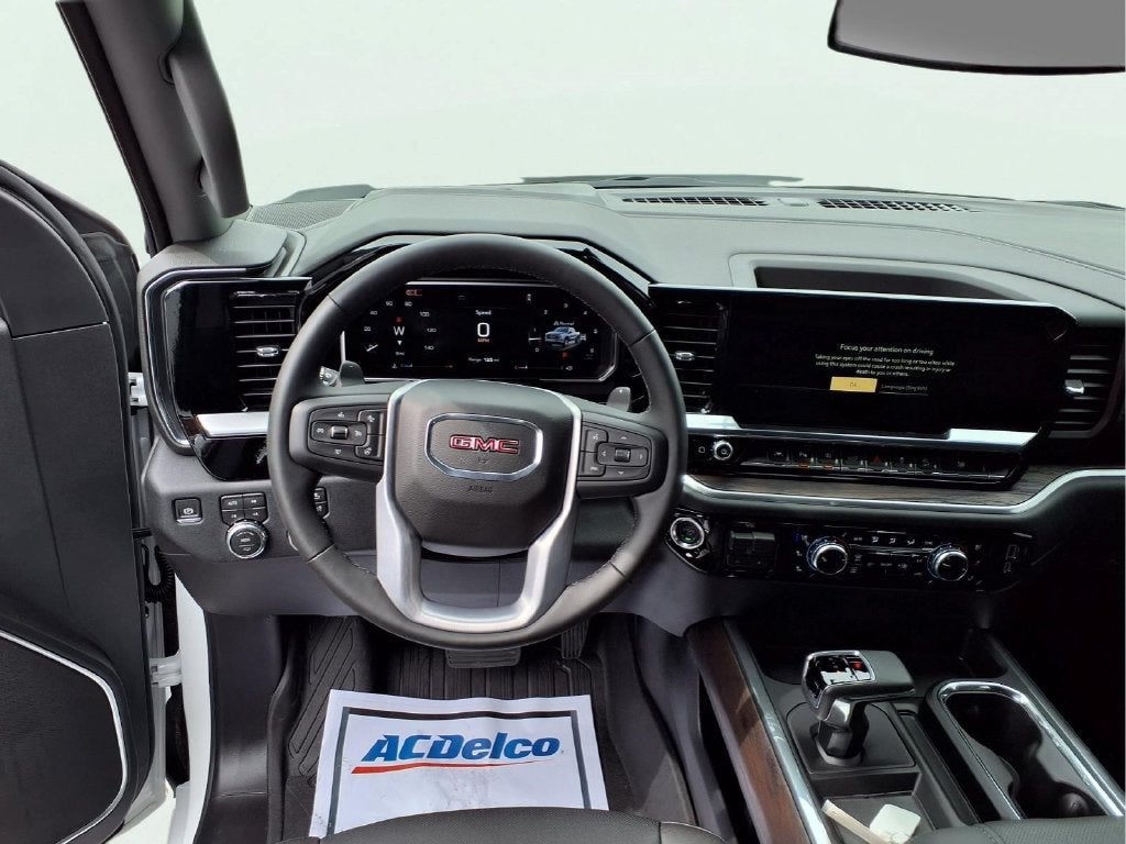 2026 GMC Sierra 1500 SLT - Photo 9