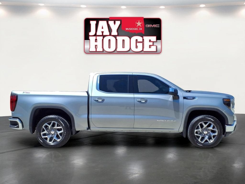 2026 GMC Sierra 1500 SLE - Photo 8