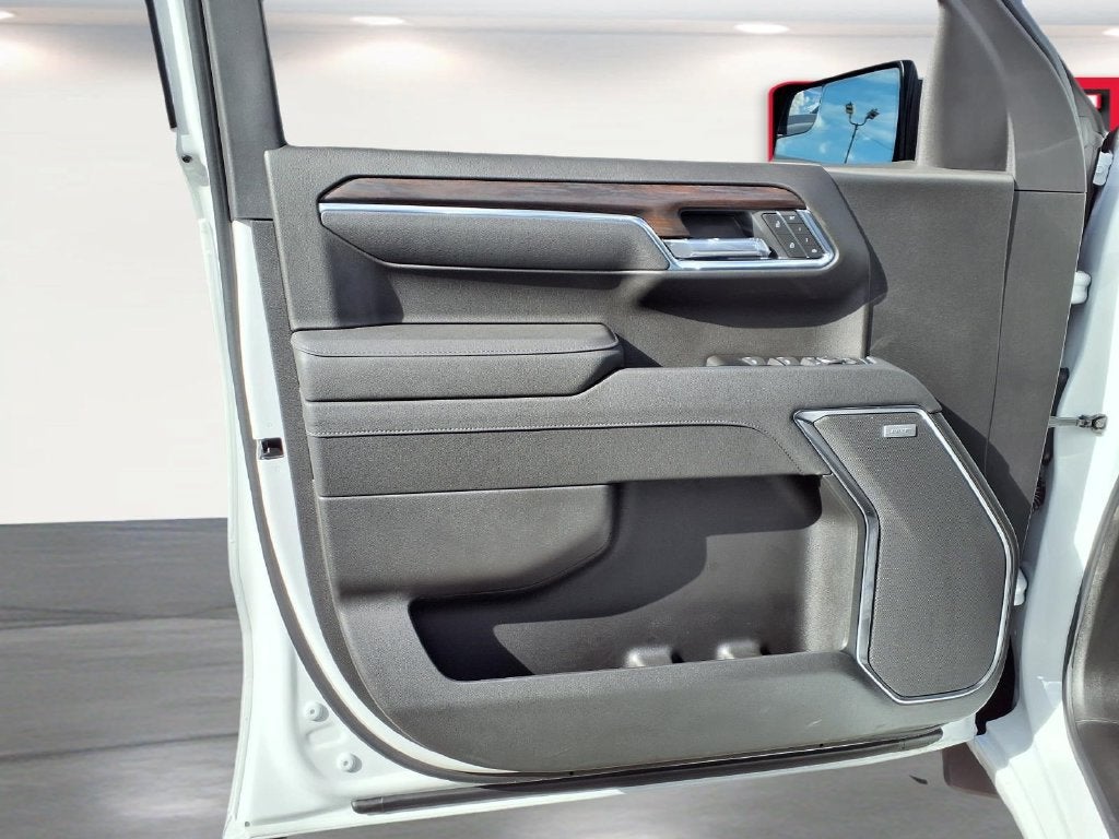 2026 GMC Sierra 1500 SLT - Photo 19