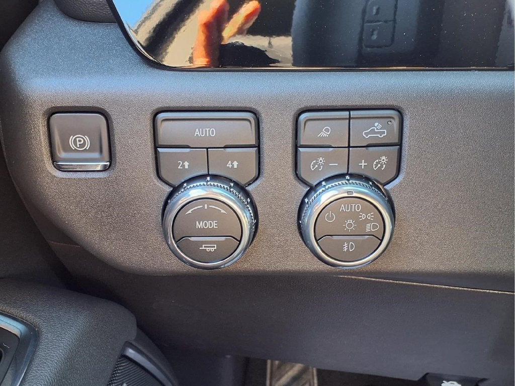 2026 GMC Sierra 1500 SLT - Photo 19