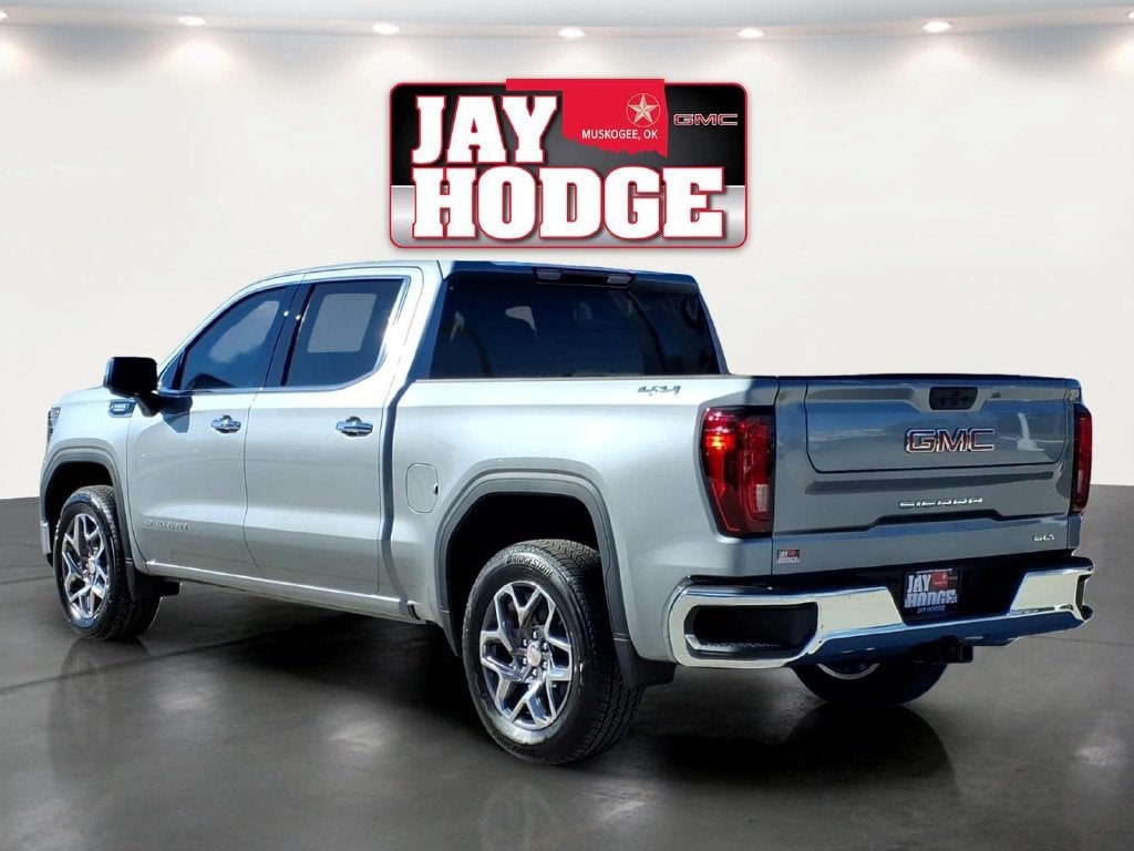 2026 GMC Sierra 1500 SLT - Photo 7