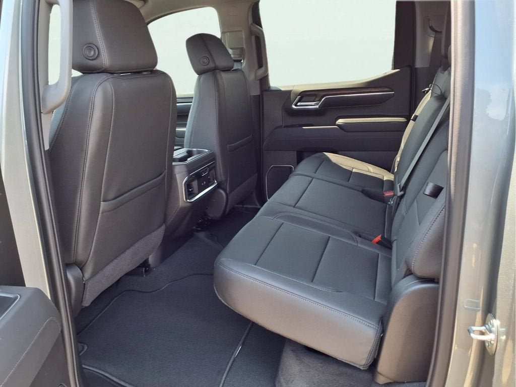 2026 GMC Sierra 1500 SLT - Photo 20