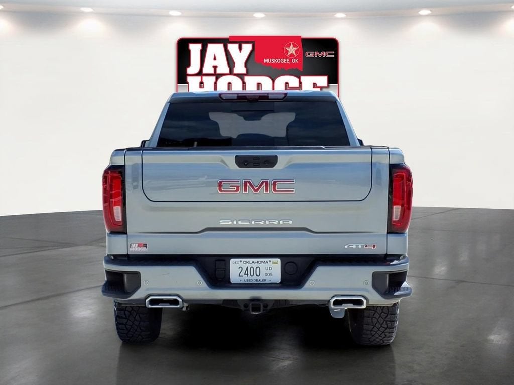 2025 GMC Sierra 1500 AT4
