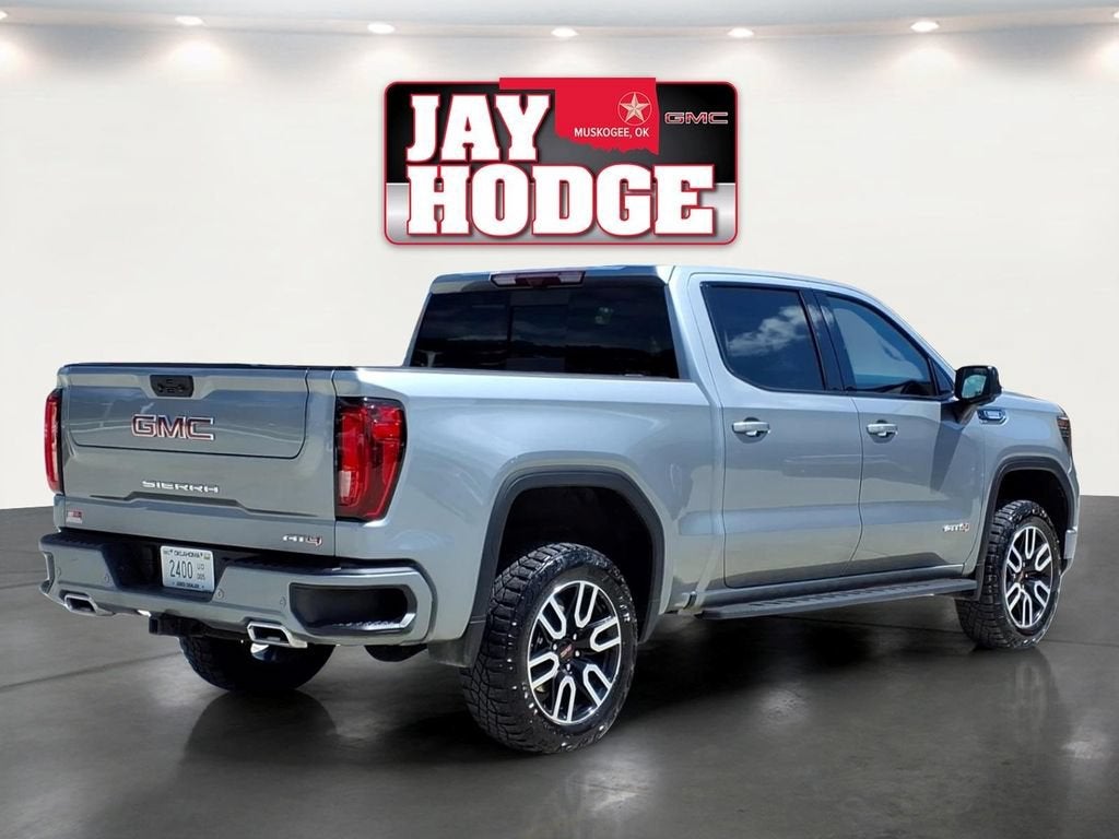 2025 GMC Sierra 1500 AT4