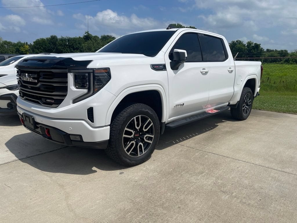 2025 GMC Sierra 1500 AT4