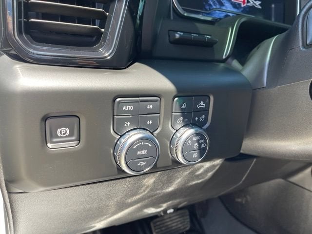 2025 GMC Sierra 1500 AT4X