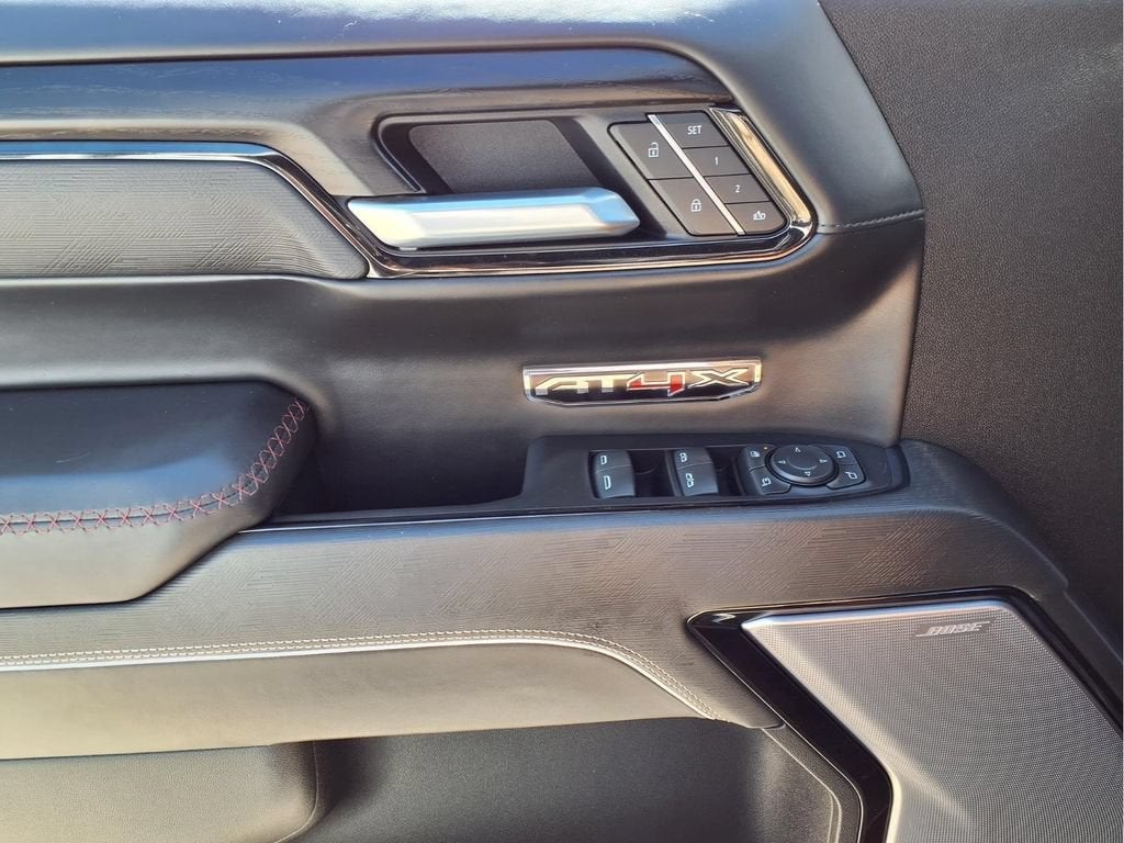2025 GMC Sierra 1500 AT4X