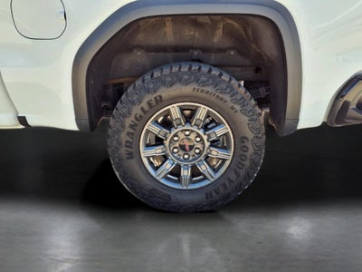 2025 GMC Sierra 1500 AT4X