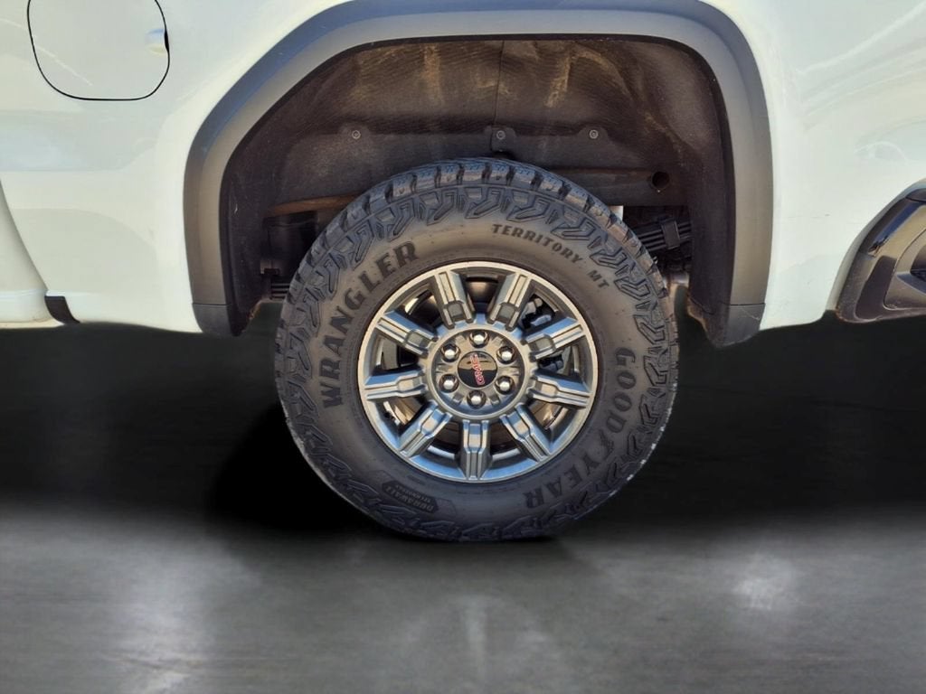 2025 GMC Sierra 1500 AT4X