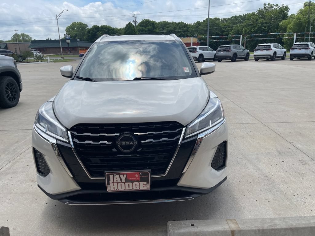 2024 Nissan Kicks SV