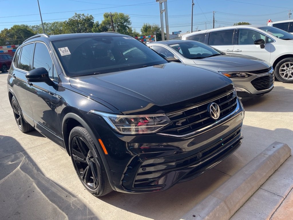 2023 Volkswagen Tiguan SE R-Line Black