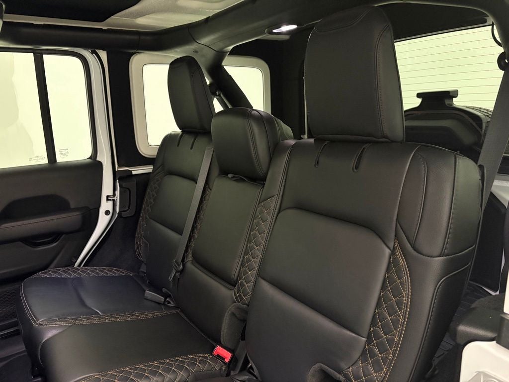 2021 Jeep Wrangler Unlimited Sahara High Altitude