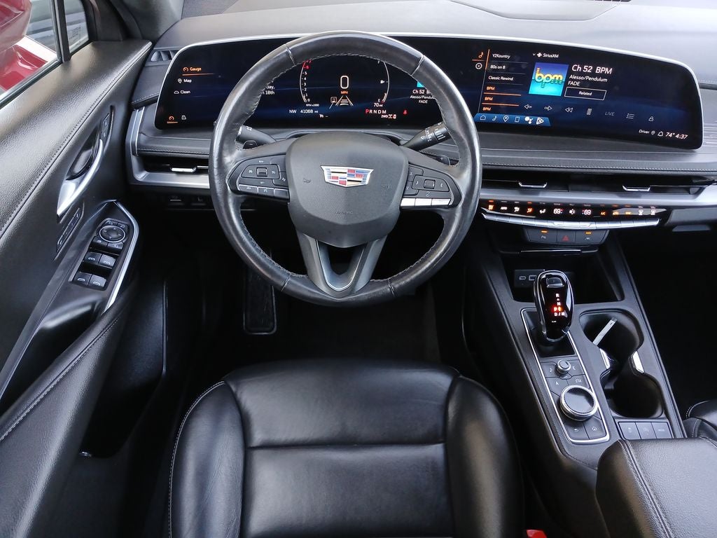 2024 Cadillac XT4 Premium Luxury