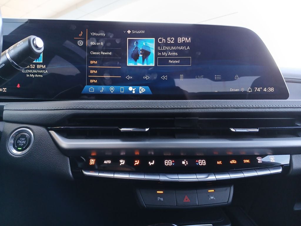 2024 Cadillac XT4 Premium Luxury
