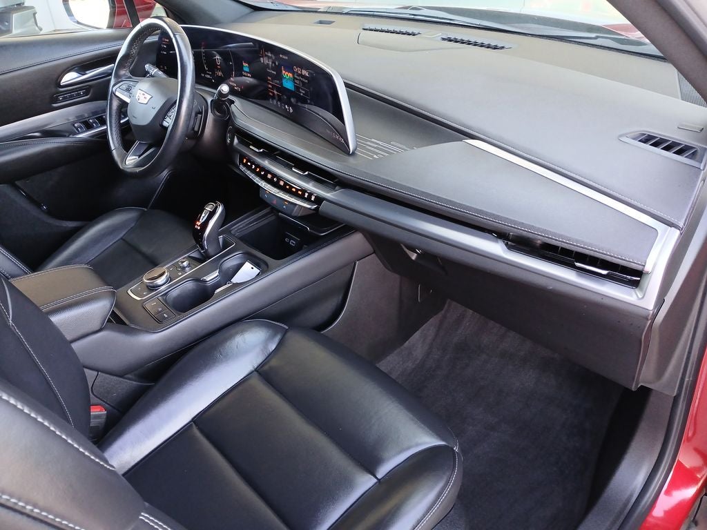 2024 Cadillac XT4 Premium Luxury