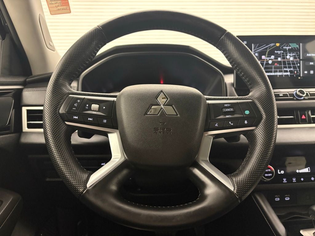 2025 Mitsubishi Outlander SE