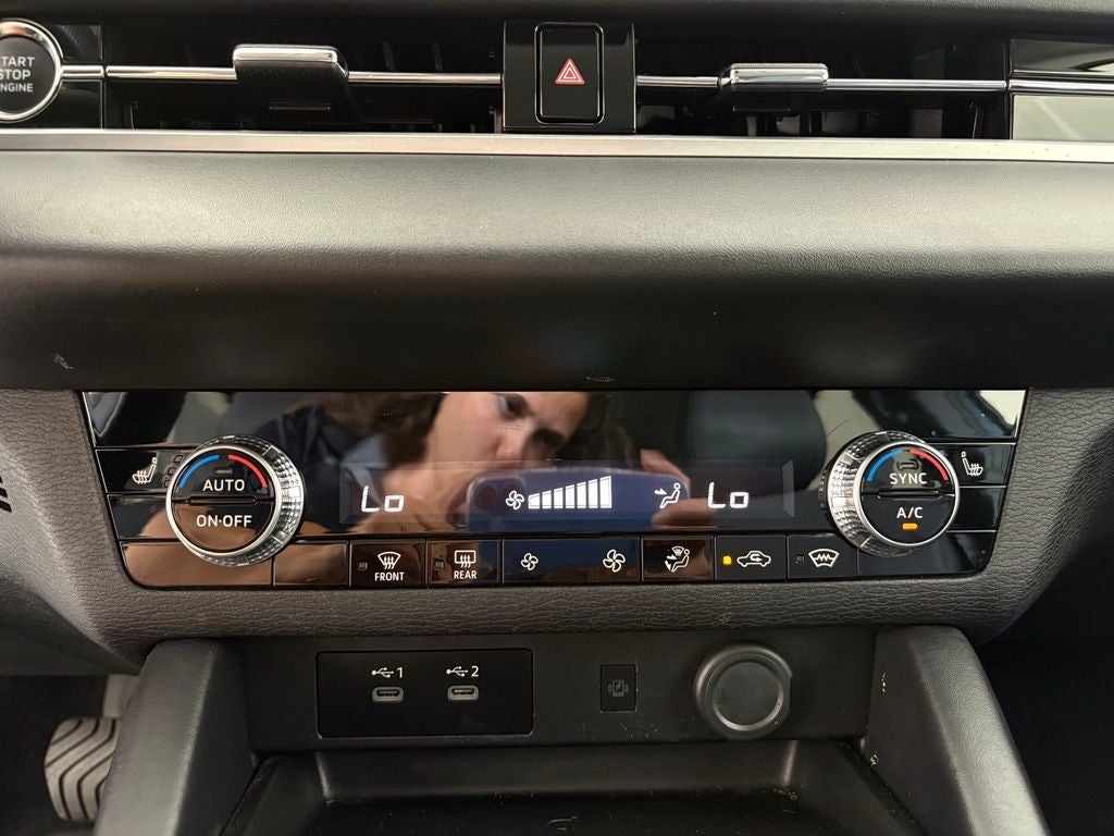 2025 Mitsubishi Outlander SE
