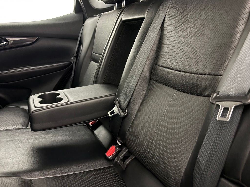 2022 Nissan Rogue Sport SL
