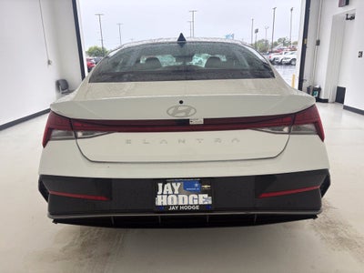 2025 Hyundai Elantra SEL Convenience