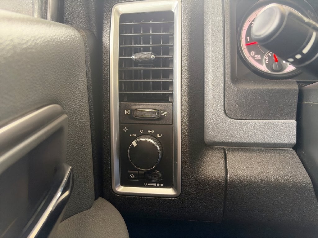 2020 RAM 1500 Classic SLT