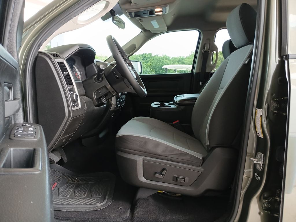 2021 RAM 1500 Classic Tradesman