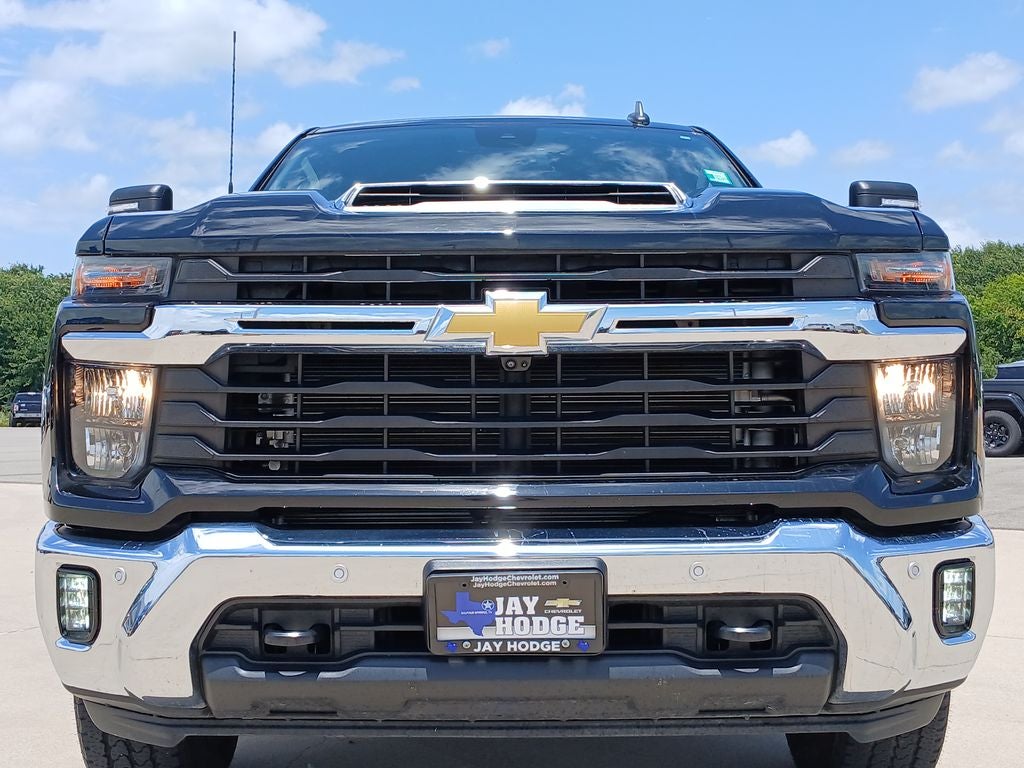 2025 Chevrolet Silverado 3500HD LT