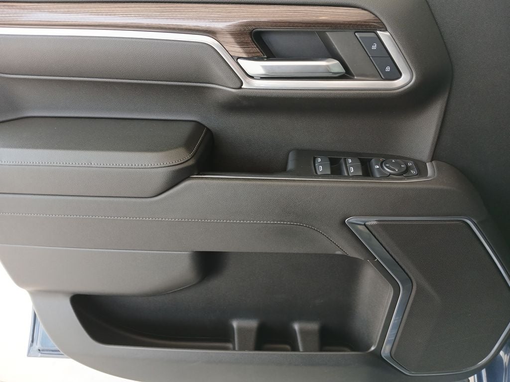 2024 Chevrolet Silverado 1500 LT LT1