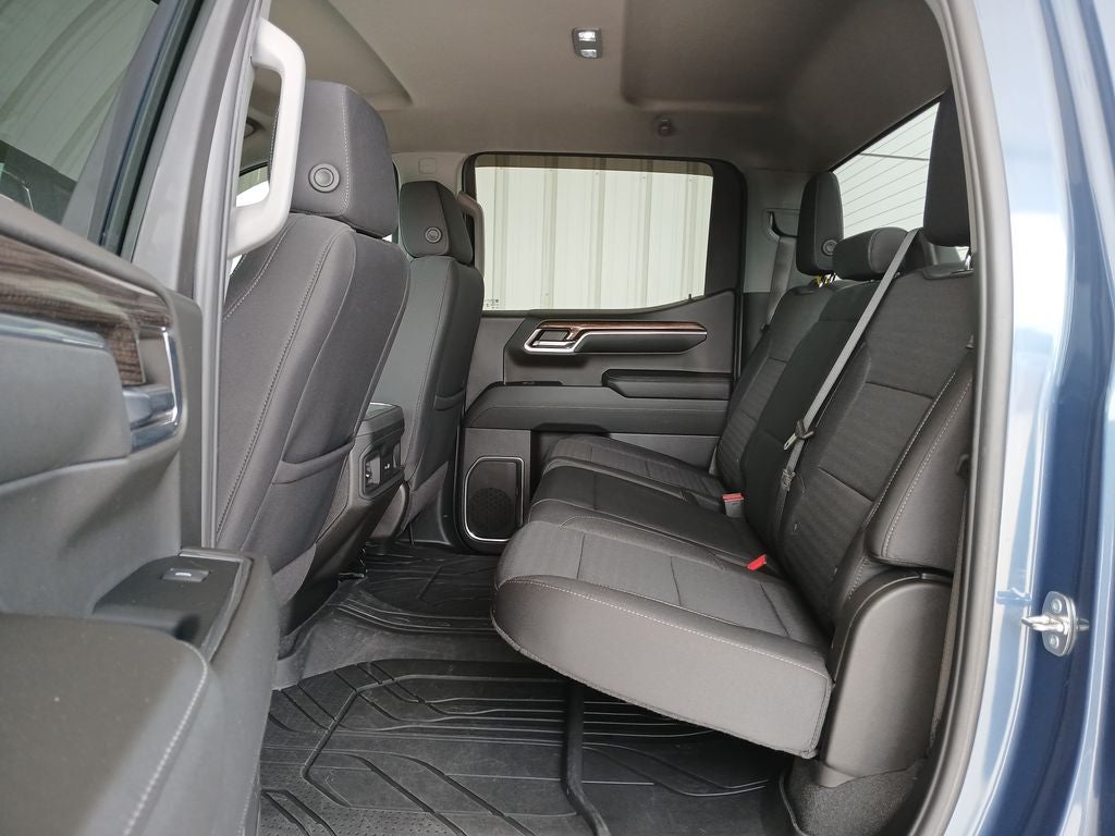 2024 Chevrolet Silverado 1500 LT LT1