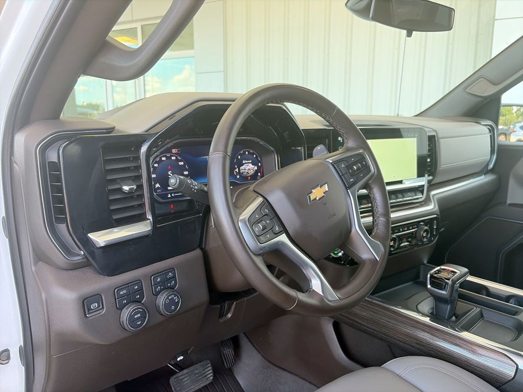 2025 Chevrolet Silverado 1500 LT LT1