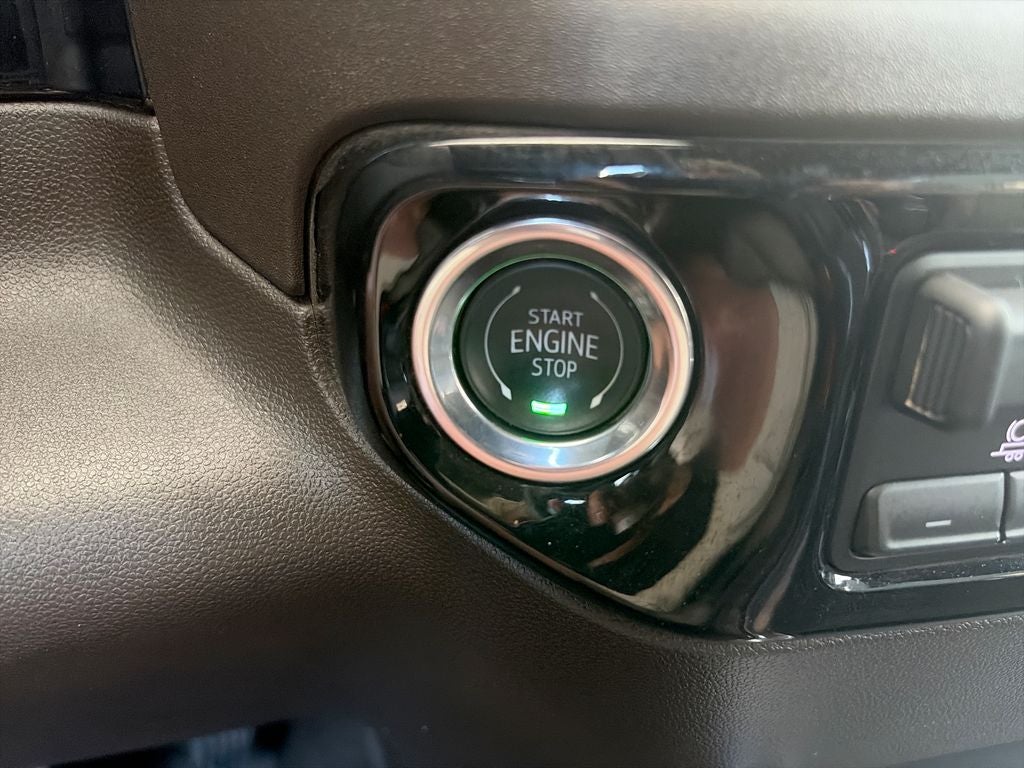 2025 Chevrolet Silverado 1500 LT LT1