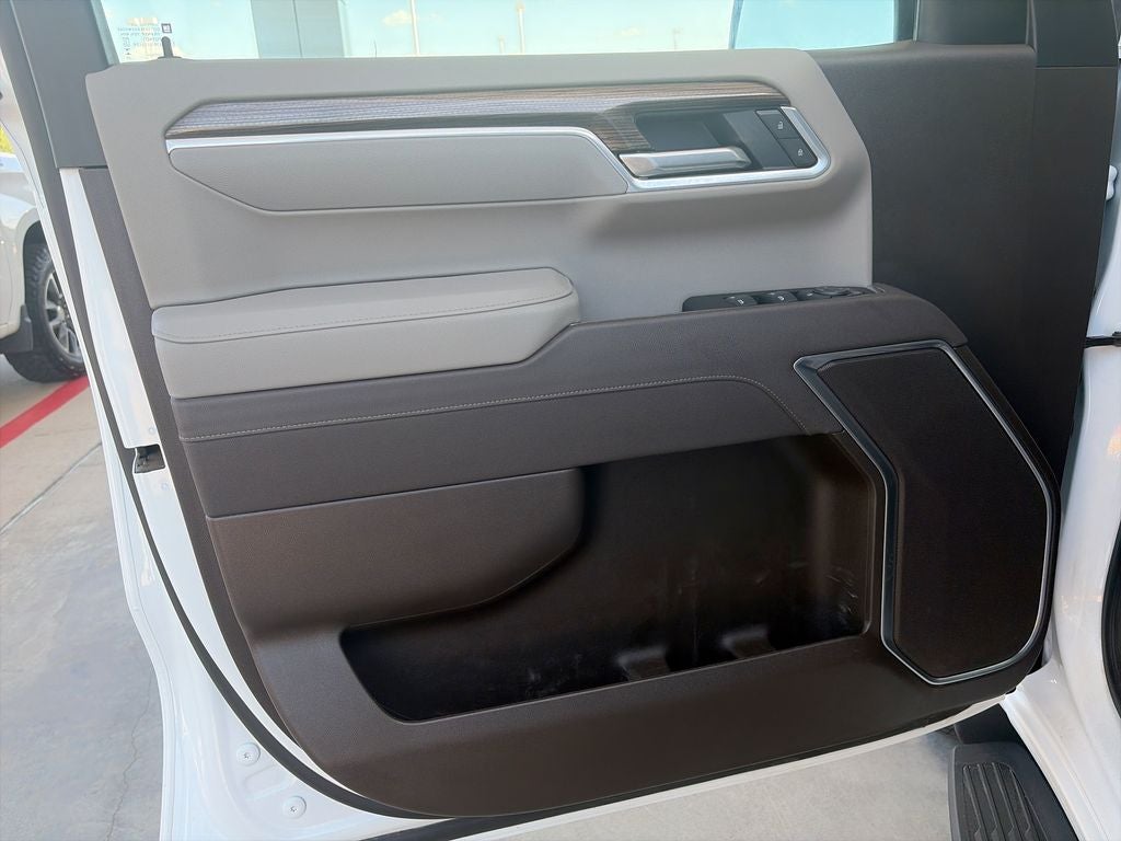 2025 Chevrolet Silverado 1500 LT LT1
