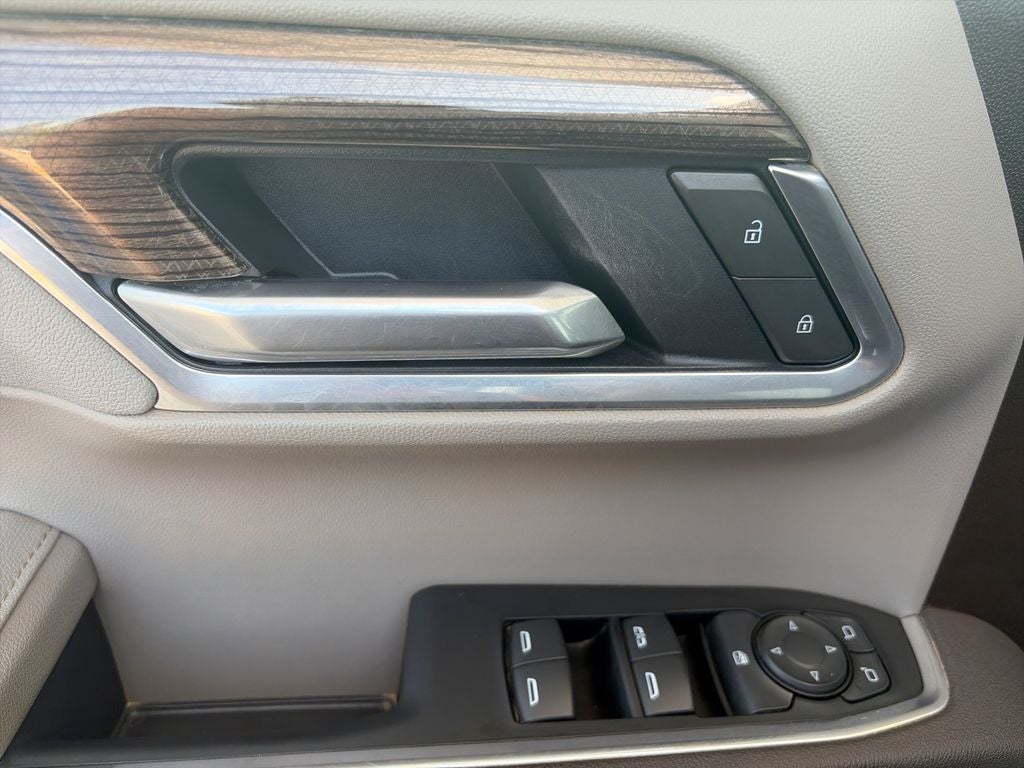 2025 Chevrolet Silverado 1500 LT LT1