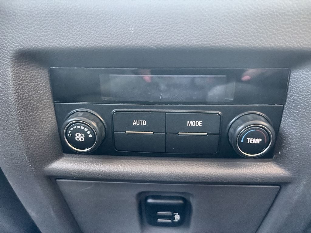 2018 Chevrolet Traverse LT Cloth w/1LT