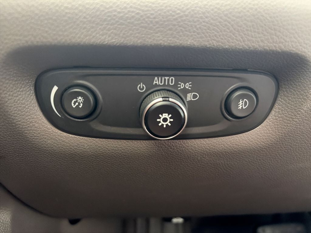 2018 Chevrolet Traverse LT Cloth w/1LT