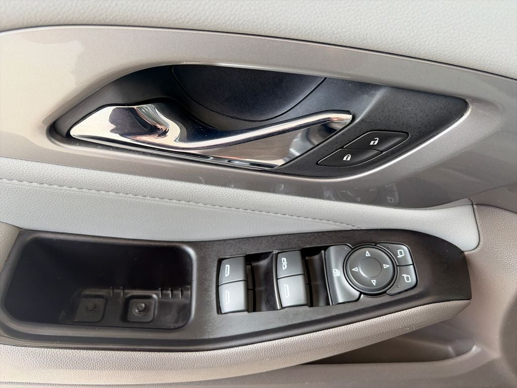 2018 Chevrolet Traverse LT Cloth w/1LT