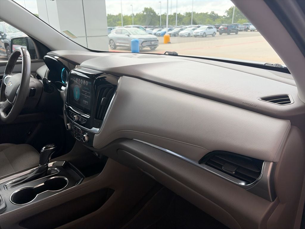 2018 Chevrolet Traverse LT Cloth w/1LT