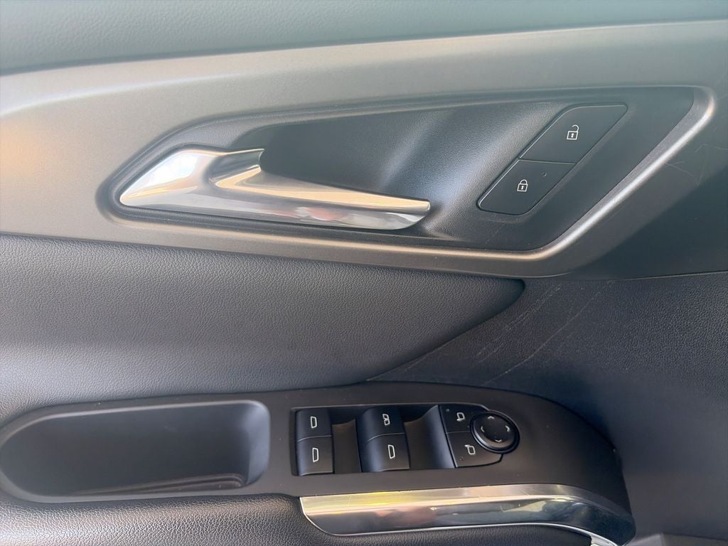 2025 Chevrolet Traverse LT 2LT